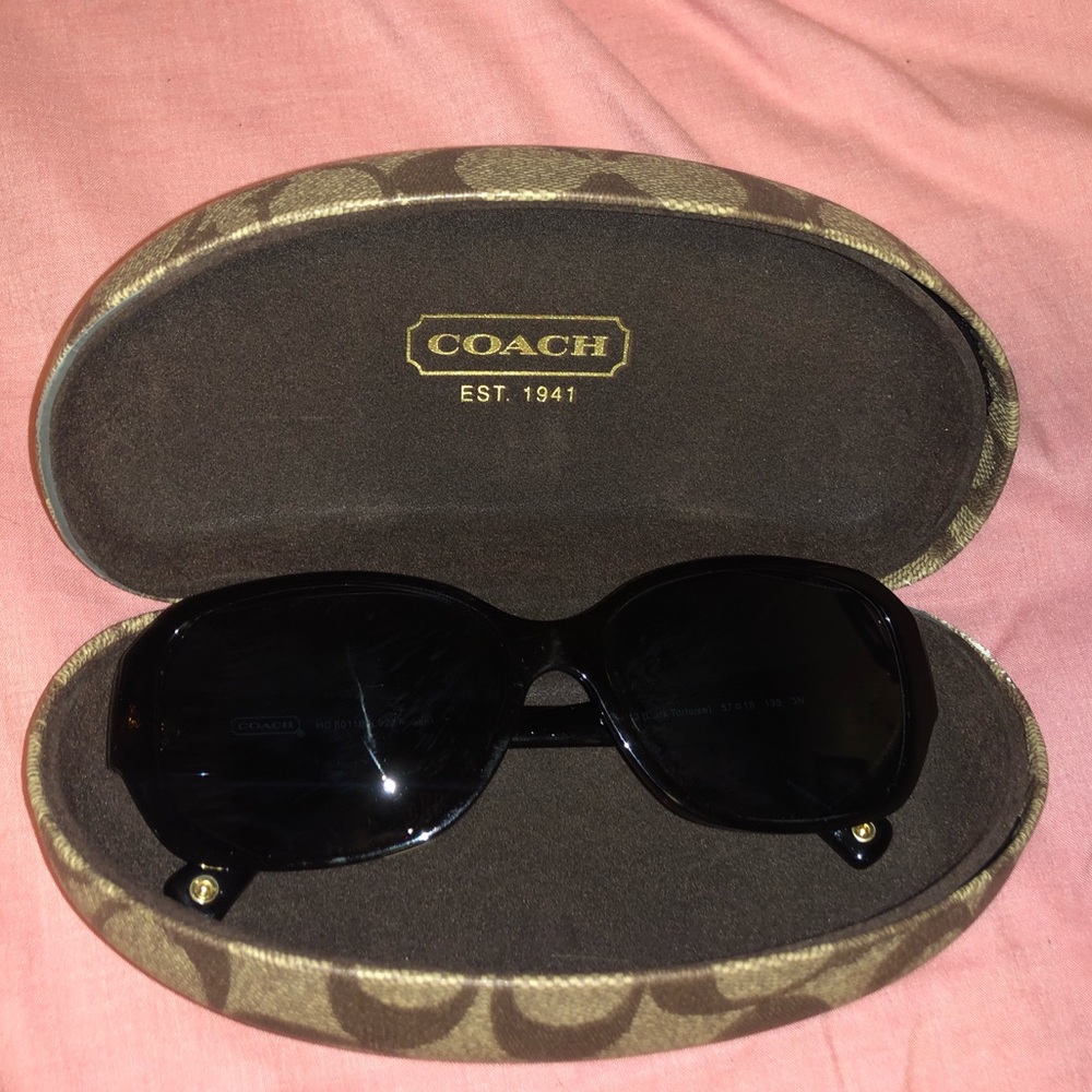 SELLING COACH SUNGLASSES